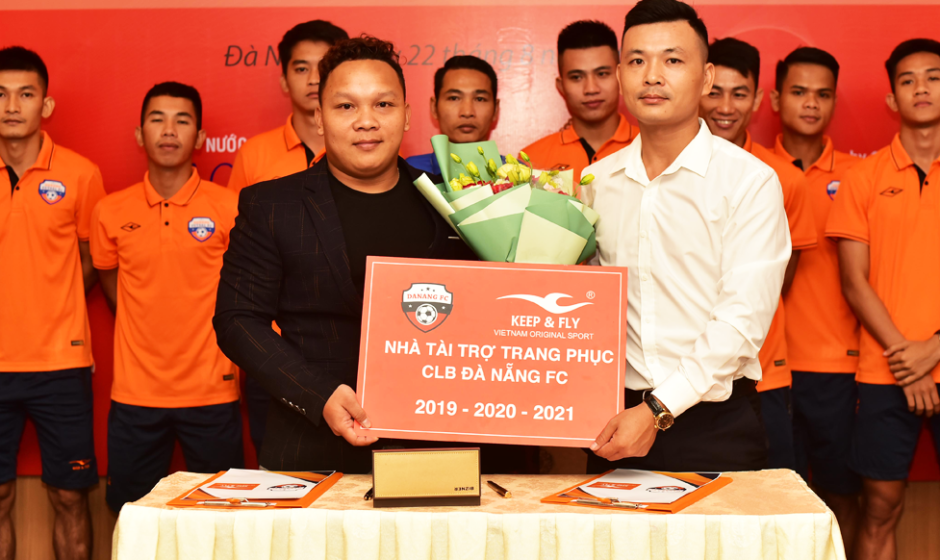 Tài trợ độc quyền trang phục cho Đà Nẵng FC